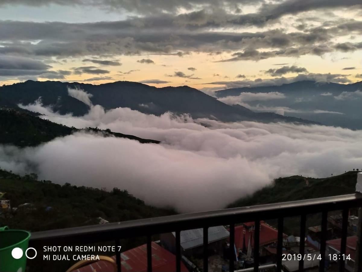 Yashita Homestay Darjeeling  Bagian luar foto